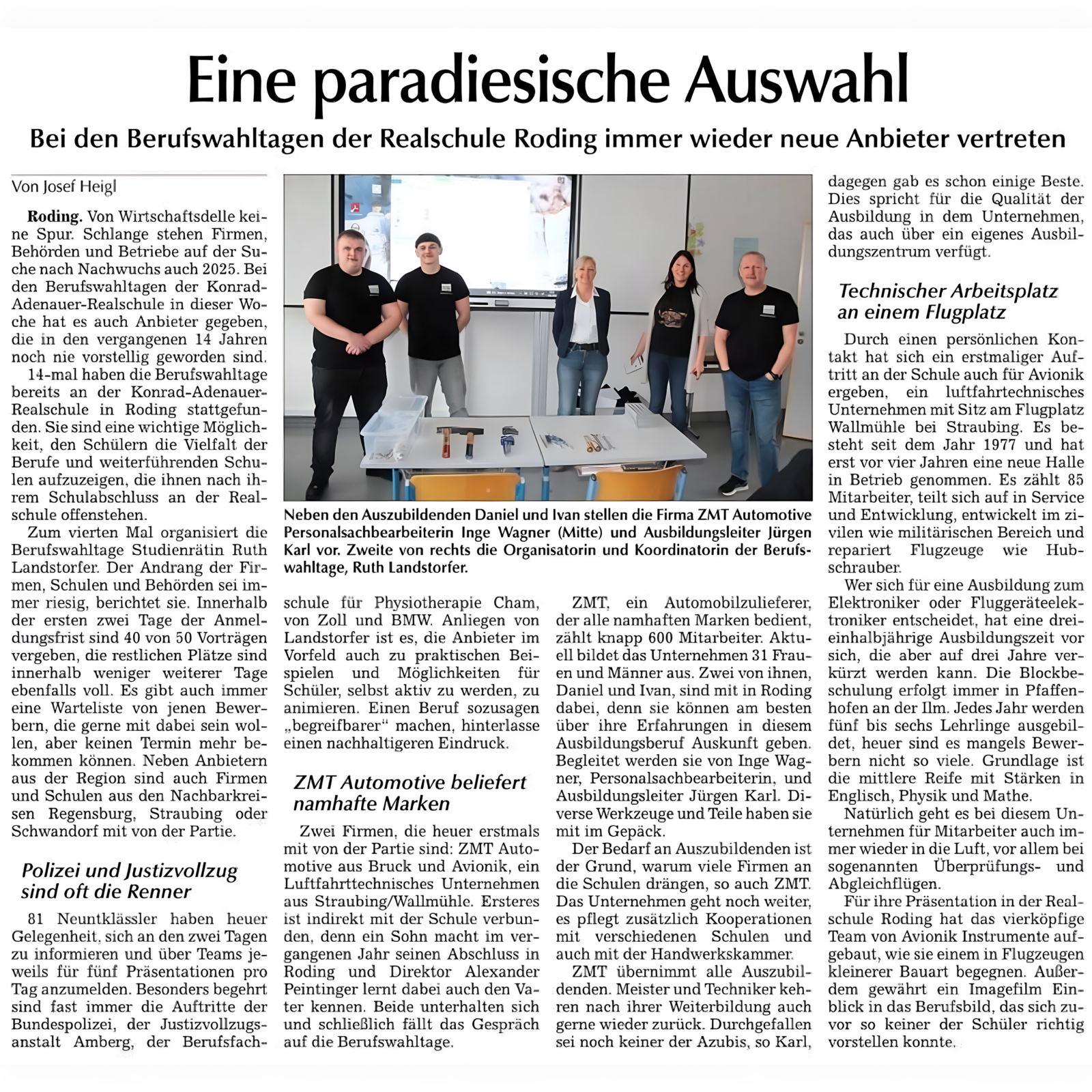 Auszubildende und Mitarbeitende von ZMT Automotive präsentieren sich bei den Berufswahltagen an der Konrad-Adenauer-Realschule Roding, gemeinsam mit anderen regionalen Ausbildungsbetrieben.